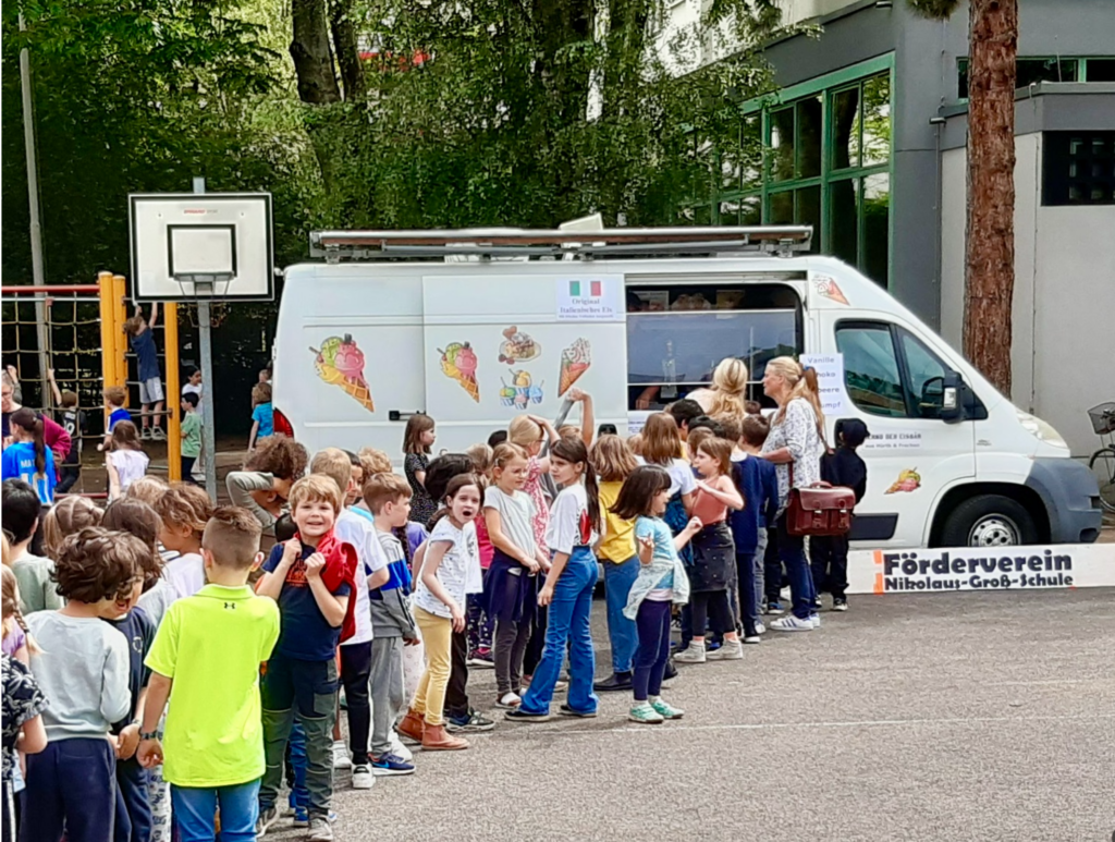 Der Eiswagen ist da!